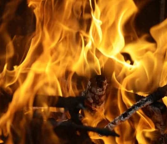 9 DIY Rocket Stove Designs