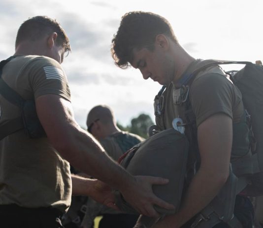 20th Special Forces Group Military Intelligence Company Conducts Water Jump