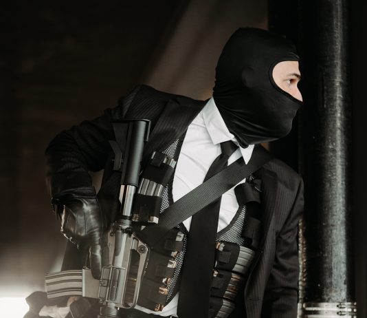 S.O.Tech “30 Seconds Vest” as Seen in “HEAT”