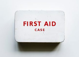 How to Build a Compact Bushcraft First Aid Kit (Medical Kit for the Wilderness)