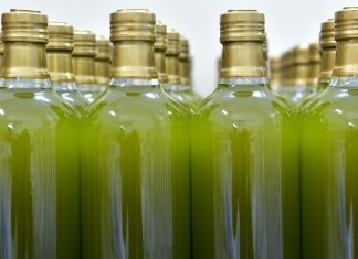 How to Store Cooking Oil for the Long-Term (Shelf Life)