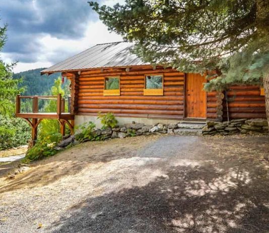 10 of the Best States for Off Grid Living