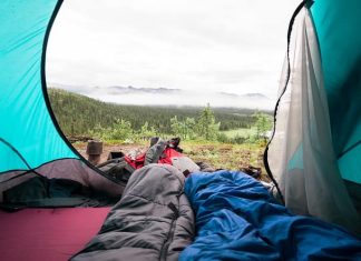 Best Emergency Sleeping Bag for Survival (Bug Out Bag and Bushcraft Options)