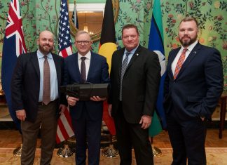 Australian Prime Minister Anthony Albanese with DroneGun Mk4
