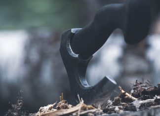 The 11 Most Essential Survival Tools (And Why You Need Them)