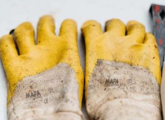 Choosing the Best Survival Gloves