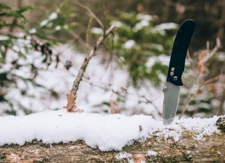 8 Best Assisted Opening Knives For Your EDC (Spring and Pocket Options)
