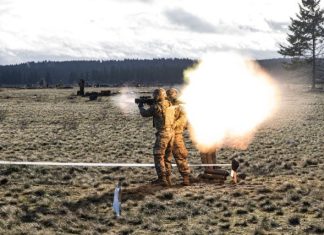 Washington, Oregon National Guard Soldiers Test New Weapons